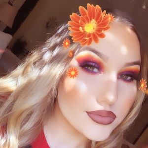 Meet your Posher, Renee